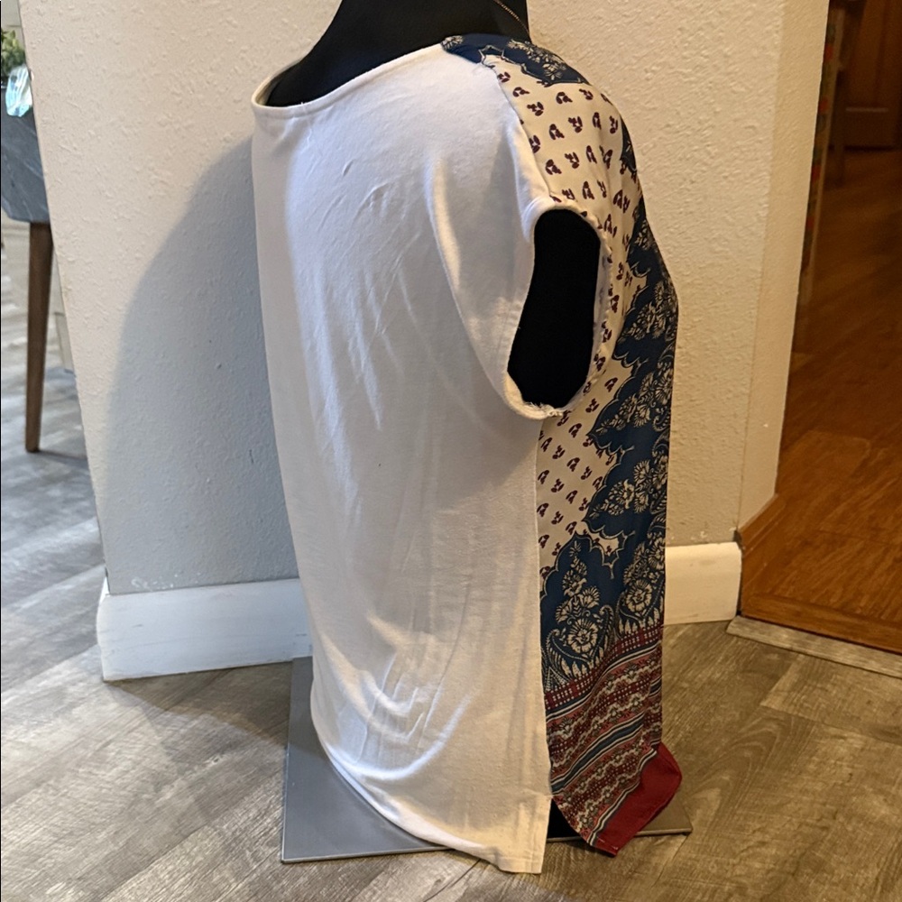 Women's Multicolor Patterned Top - Picture 5 of 12